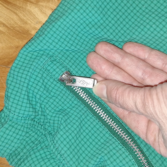 Nike Sportswear Lined Athletic Shorts Size XL Green - Picture 6 of 7